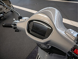Vespa Primavera Elettrica 70 TECH 6 navigation