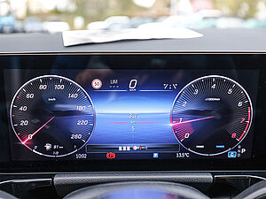 Mercedes-Benz GLA 180 Edition 18 navigation