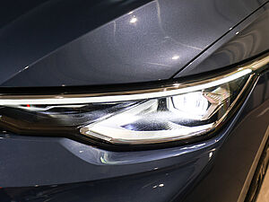 Volkswagen Golf VIII EDITION 50 1.5 eTSI 33 navigation