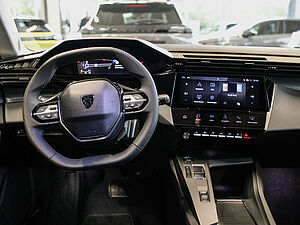 Peugeot 308 Allure BlueHDi 130 EAT8 6 navigation