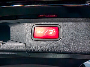 Mercedes-Benz E 300 de T Avantgarde 19 navigation