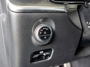 Mercedes-Benz C 300 e T AMG Sport Advanced Plus 17 navigation