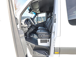 Mercedes-Benz Sprinter 317 CDI Tourer L2H2 10 navigation