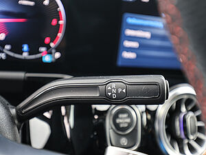 Mercedes-Benz B 220 d AMG 27 navigation