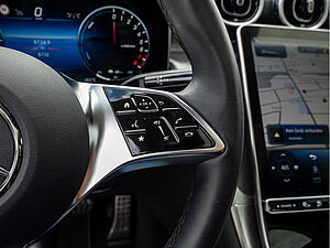 Mercedes-Benz GLC 300 e 4M Avantgarde Advanced Plus 14 navigation