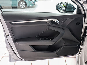 Audi S3 Sportback 2.0 TFSI quattro S tronic 31 navigation