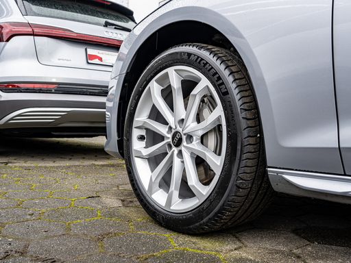 A4 Avant advanced 40 TDI Abstandstemp. Navi K 8