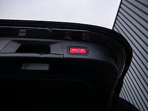 Mercedes-Benz GLA 180 Progressive 29 navigation
