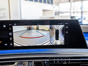 Peugeot 5008 GT HYBRID 136 e-DSC6 17 navigation