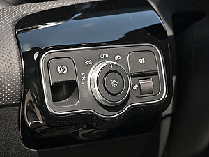 Mercedes-Benz CLA 250 e SB AMG Line 19 navigation