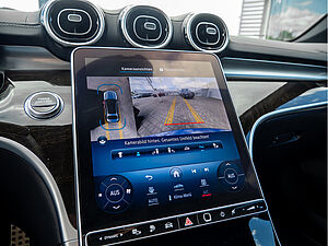 Mercedes-Benz C 300 e AMG Sport Premium 11 navigation