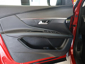 Peugeot 5008 Allure BlueHDi 130EAT8 AHK 29 navigation