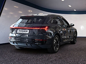Audi Q8 e-tron Q8 S line 50 e-tron quattro 4 navigation