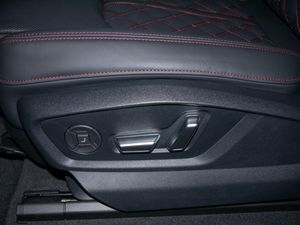 Audi Q7 50 TDI quattro competition plus LASER PANO 25 navigation