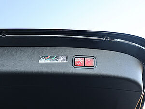 Mercedes-Benz GLC 63 AMG S E Performance Sitze 35 navigation