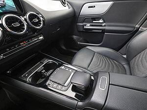 Mercedes-Benz GLA 200 d Progressive 17 navigation
