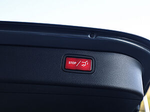 Mercedes-Benz C 180 T Avantgarde Advanced 31 navigation
