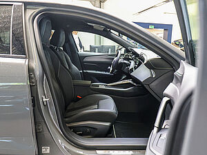 Peugeot 408 GT HYBRID 145 e-DSC6 36 navigation