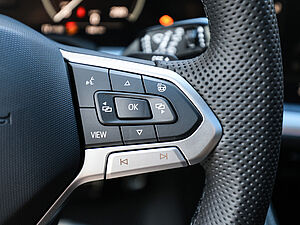 Volkswagen Touareg R-Line 3.0 V6 TDI 4M 20 navigation