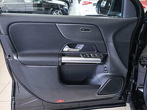 Mercedes-Benz GLA 180 Progressive Advanced 29 navigation