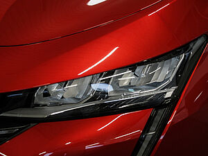 Peugeot 308 Allure BlueHDi 130 EAT8 31 navigation