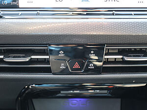 Volkswagen Golf VIII GTI DSG 17 navigation