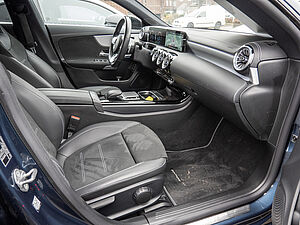 Mercedes-Benz CLA 250 e SB AMG 2 navigation
