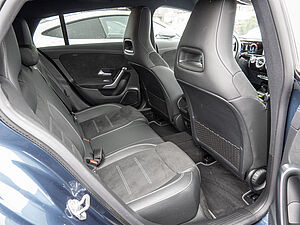Mercedes-Benz CLA 250 e SB AMG 4 navigation