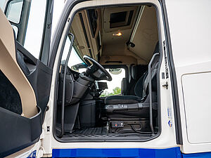 Mercedes-Benz Actros 1851 LSnRL4x2 FV13 5 navigation