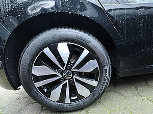 Volkswagen Golf VIII Move 1.5 TSI 8 navigation