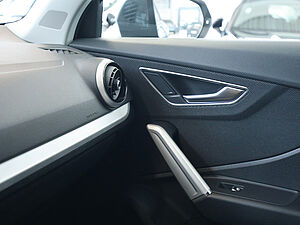 Audi Q2 35 TFSI S Line Black S Tronic 18 navigation