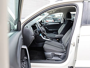 Volkswagen T-Roc Life 1.5 l TSI DSG 11 navigation