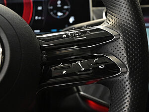 Mercedes-Benz E 220 d AMG Line 17 navigation