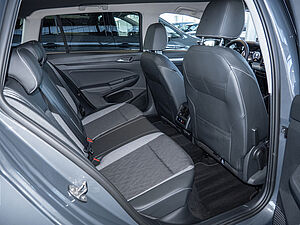 Volkswagen Golf VIII Variant GOAL 2,0 l TDI DSG 8 navigation