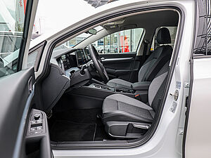 Volkswagen Golf VIII Goal 2,0 l TDI DSG 11 navigation