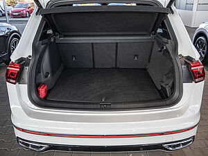 Volkswagen Tiguan 1.4 eTSI R-Line eHybrid 27 navigation