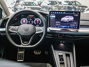 Volkswagen Golf VIII Goal 2,0 l TDI DSG 10 navigation