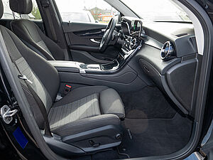 Mercedes-Benz GLC 300 de 4M 2 navigation