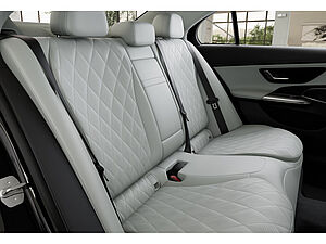 Mercedes-Benz E 450 d 4M Exclusive Premium 9 navigation