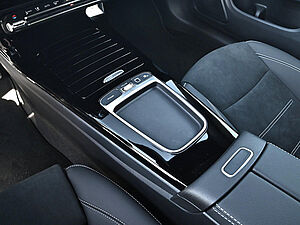 Mercedes-Benz CLA 250 e SB AMG Line 12 navigation