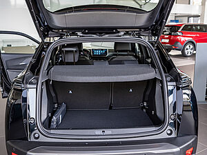 Peugeot 2008 Allure PureTech 100 22 navigation