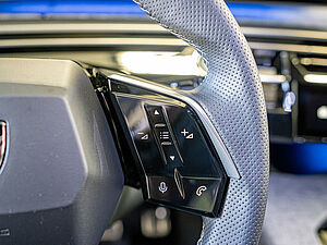 Peugeot 3008 GT HYBRID 136 e-DSC6 NEUES MODELL 15 navigation