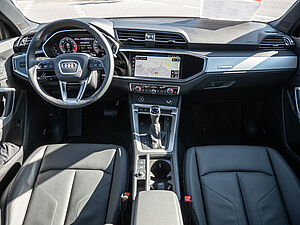 Audi Q3 35 TDI S line 8 navigation
