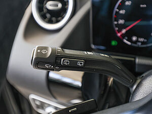 Mercedes-Benz GLA 180 Progressive Advanced 27 navigation