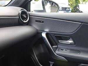 Mercedes-Benz A 180 Progressive Advanced 17 navigation