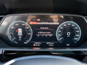 Audi e-tron advanced 50 quattro 15 navigation