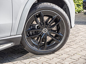 Mercedes-Benz GLE 450 4M AMG Line 5 navigation