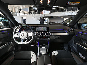 Mercedes-Benz EQB 300 4M AMG Sport Advanced 8 navigation