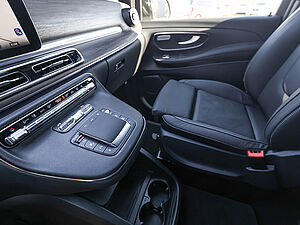 Mercedes-Benz V 300 d AVANTGARDE Extralang 14 navigation