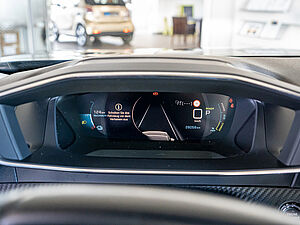 Peugeot 2008 e-Allure Elektromotor 136 13 navigation